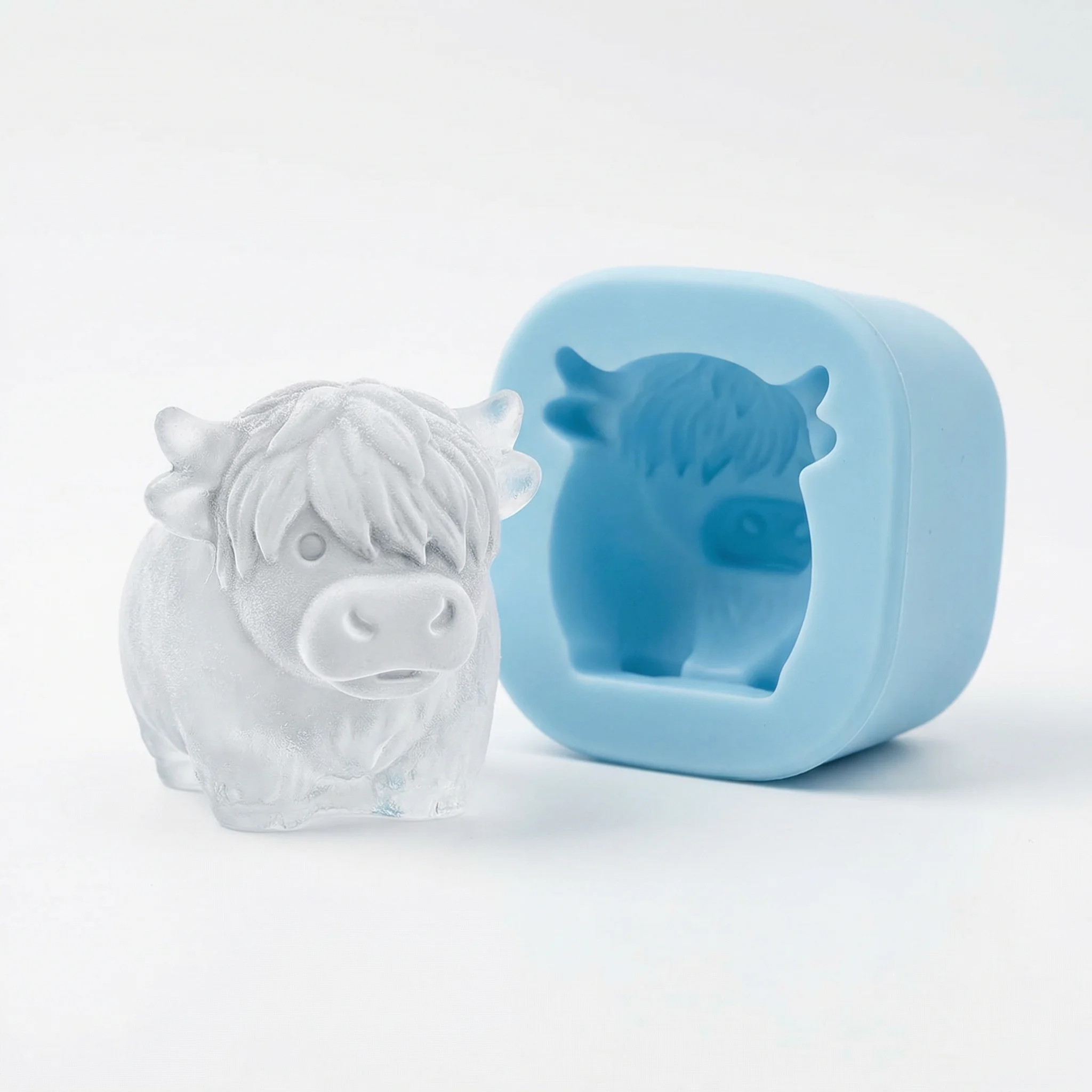 ⏳LAST DAY BUY1 GET 1 FREE!!🐮 Mini Highland Cow Ice Cube Mold – Cute 3D Ice for Drinks, Parties & Gifts